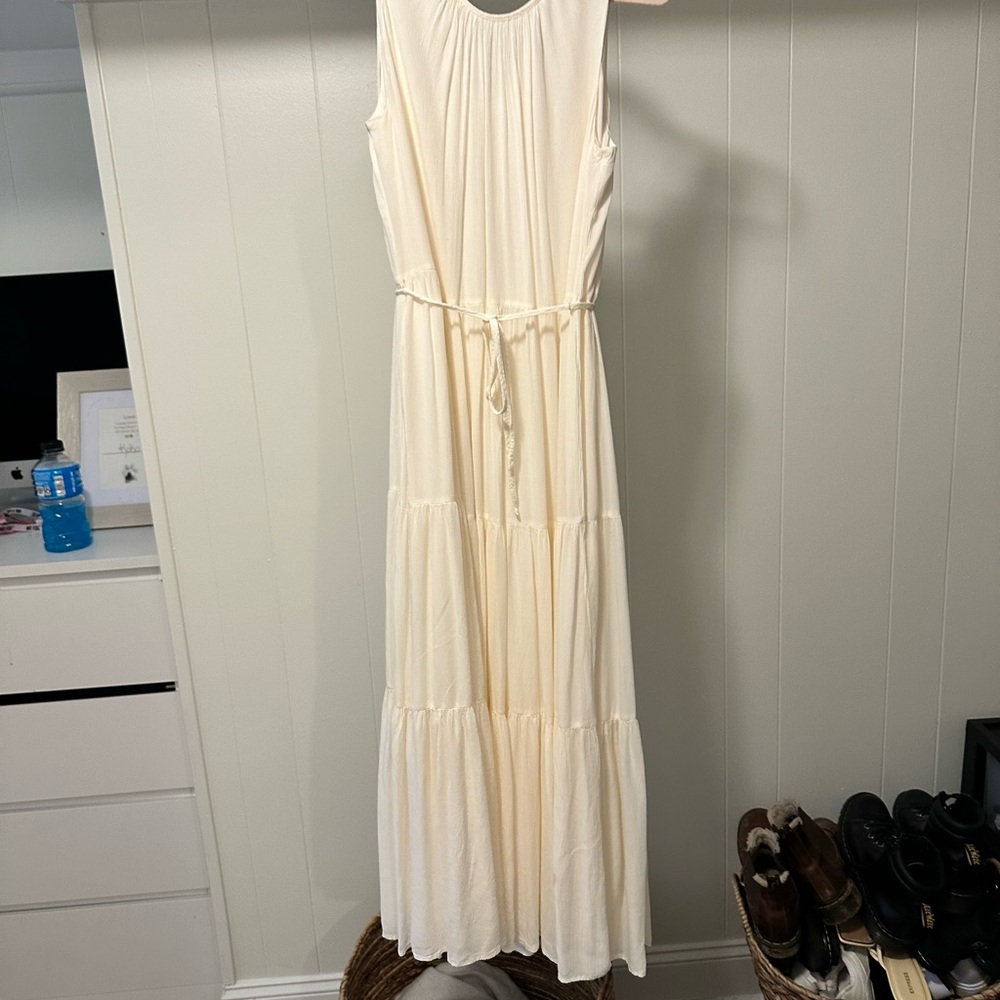 Banana Republic Cream Ruffled Tiered Halter Maxi Dress